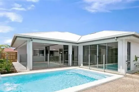 10 Thornborough Cct, Smithfield, QLD 4878