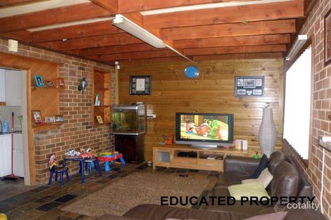 Property photo of 31 Pitcairn Avenue Lethbridge Park NSW 2770