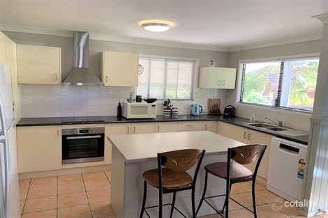 Property photo of 21 Merindah Street Coochiemudlo Island QLD 4184