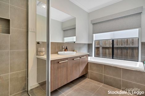 Property photo of 12 Hickory Road Mickleham VIC 3064