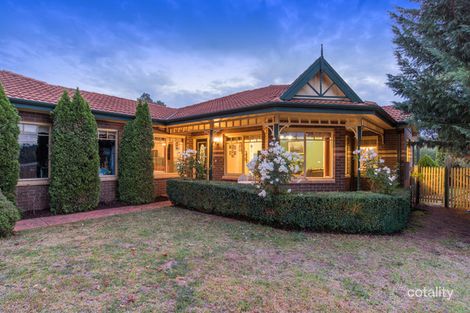 50 Blue Ridge Dr, Mooroolbark, VIC 3138