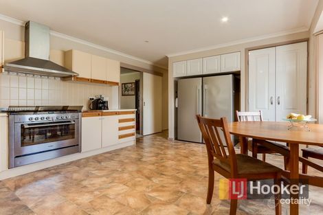 Property photo of 17 Hazeldean Court Hampton Park VIC 3976