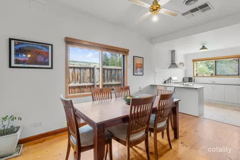Property photo of 82 Scott Grove Kingsbury VIC 3083