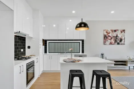 133b Hanson Rd, Woodville North, SA 5012