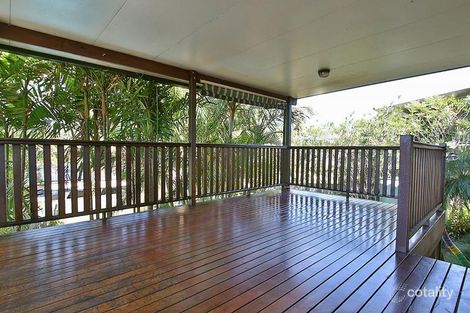 Property photo of 11 Brownleaf Street Mansfield QLD 4122