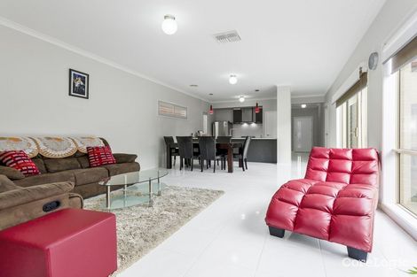 Property photo of 6 Firecrest Road Manor Lakes VIC 3024