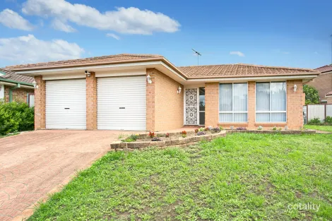 12 Pentecost St, Hinchinbrook, NSW 2168