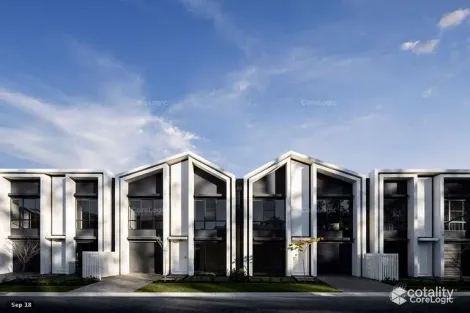 Property photo of 21/1 Residences Circuit Pimpama QLD 4209