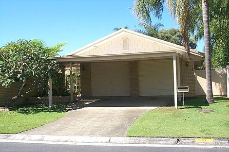 Property photo of 31 Claymore Crescent Bundall QLD 4217