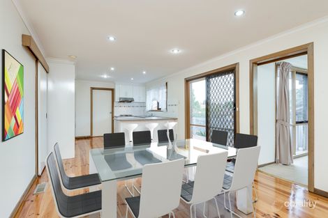 Property photo of 2 Singleton Drive Endeavour Hills VIC 3802