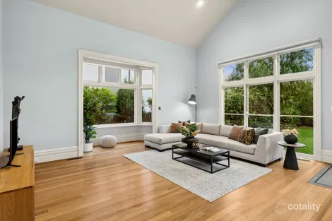 Property photo of 7 Balmoral Crescent Rippleside VIC 3215