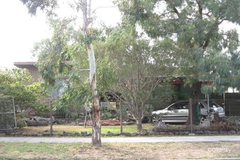 30 Andrew Rd, St Albans, VIC 3021