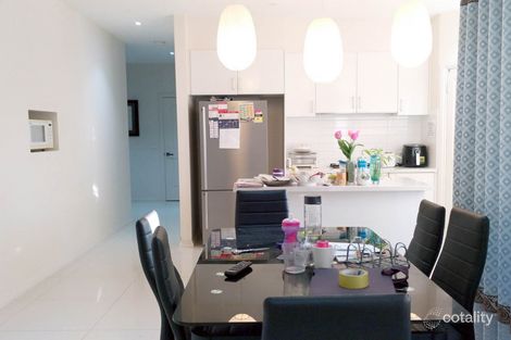 Property photo of 5 Risdon Drive Notting Hill VIC 3168