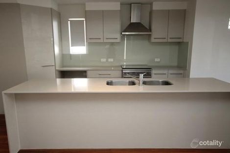 Property photo of 18 Park Street Hawthorne QLD 4171