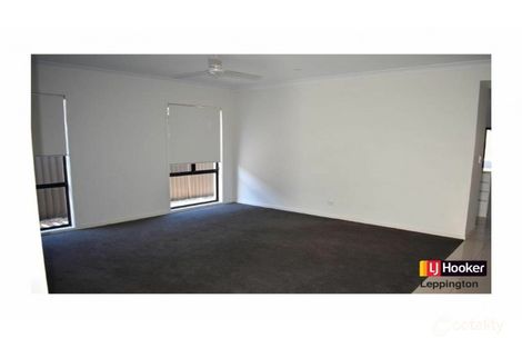 Property photo of 4 The Hermitage Way Gledswood Hills NSW 2557