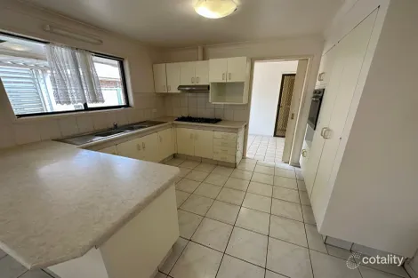 Property photo of 24 Arcadia Drive Mermaid Waters QLD 4218