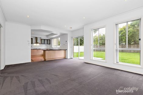 Property photo of 29 Spring Circuit Pakenham VIC 3810