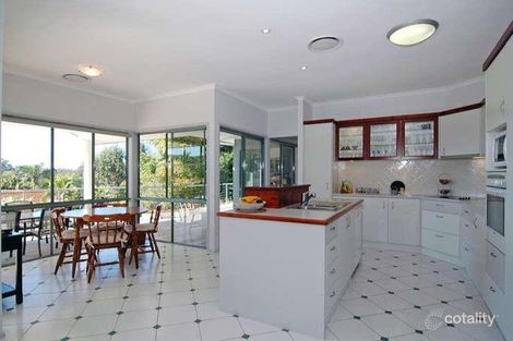 Property photo of 5 Seton Close Kenmore Hills QLD 4069