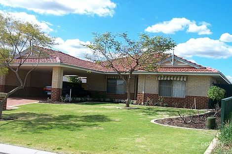 35 Adelphi Ct, Marangaroo, WA 6064