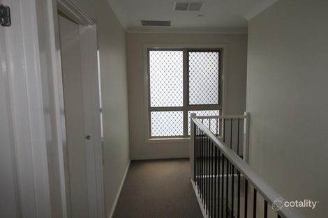 Property photo of 4/12-14 Kingsfield Crescent Lynbrook VIC 3975