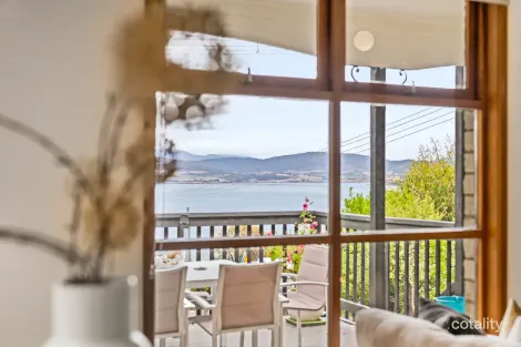 Property photo of 13 Brady Street Midway Point TAS 7171