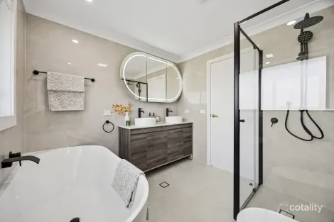 Property photo of 33 Sobraon Road Marsfield NSW 2122