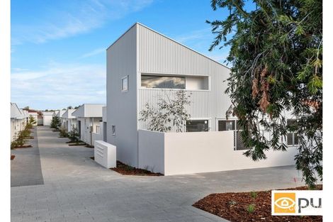 1/25 Recreation Rd, Hamilton Hill, WA 6163