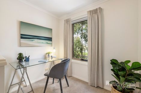Property photo of 35 Vincent Drive South Morang VIC 3752