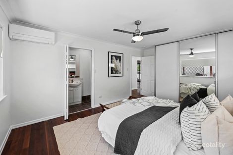 Property photo of 22 Mirang Street Mansfield QLD 4122