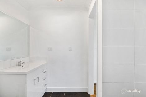 Property photo of 23 Glade Drive Gaven QLD 4211