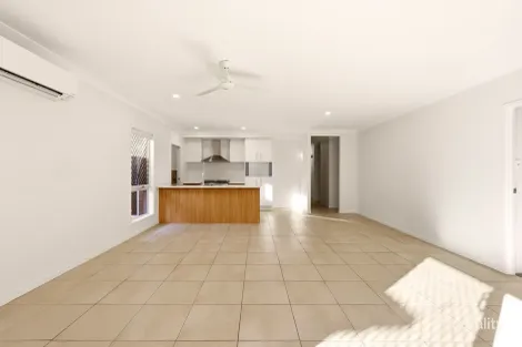 Property photo of 12 Bill Watson Way Pallara QLD 4110