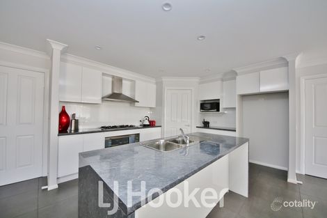 Property photo of 28 Blaxland Drive Llanarth NSW 2795