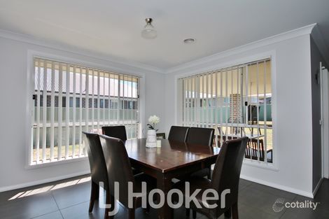 Property photo of 28 Blaxland Drive Llanarth NSW 2795