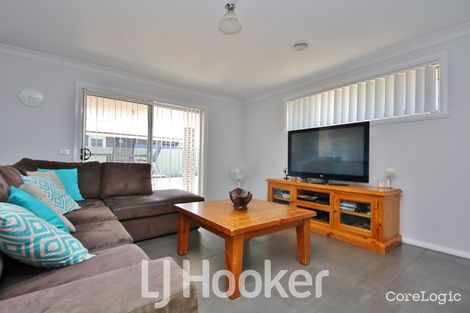 Property photo of 28 Blaxland Drive Llanarth NSW 2795