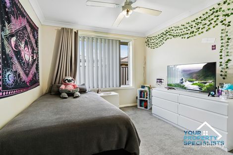Property photo of 27 Finsbury Circuit Ropes Crossing NSW 2760