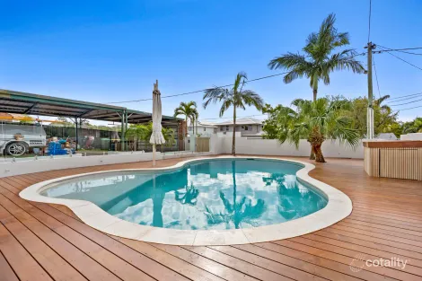 Property photo of 6 Canara Street Benowa QLD 4217
