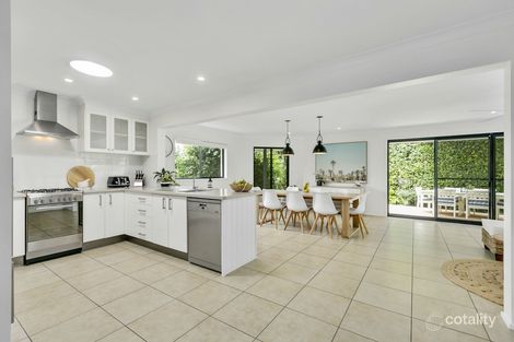 2 Bradley Ave, Miami, QLD 4220