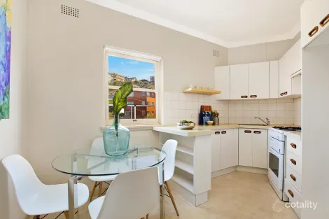 Property photo of 12/2 Fairlight Crescent Fairlight NSW 2094