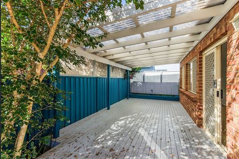 Property photo of 6 Liamina Avenue Woonona NSW 2517