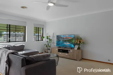 Property photo of 44 Girraween Mews Glenfield Park NSW 2650
