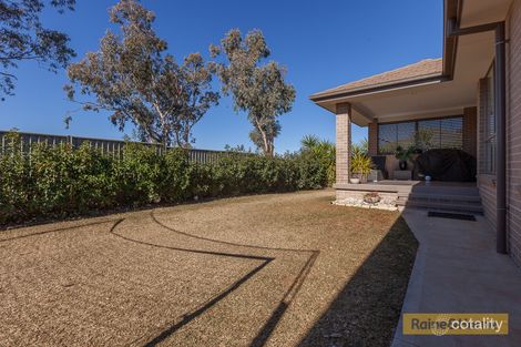 Property photo of 25 Peak Drive Hillvue NSW 2340