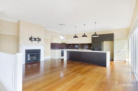 Property photo of 60 Cliff Road Frankston VIC 3199