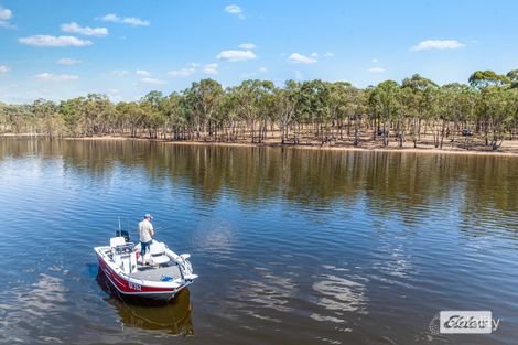 3 Whiskey Island Dr, Kimbolton, VIC 3551