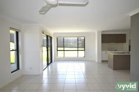 Property photo of 7 Kennedy Close Glen Eden QLD 4680
