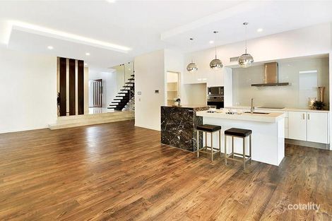 Property photo of 1/7 Heeb Street Bundall QLD 4217