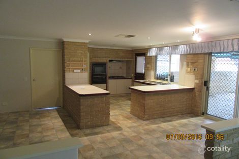 Property photo of 51 Inverness Circle Camillo WA 6111