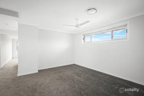 Property photo of 30 Freshwater Drive Cobbitty NSW 2570
