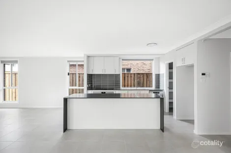 Property photo of 30 Freshwater Drive Cobbitty NSW 2570