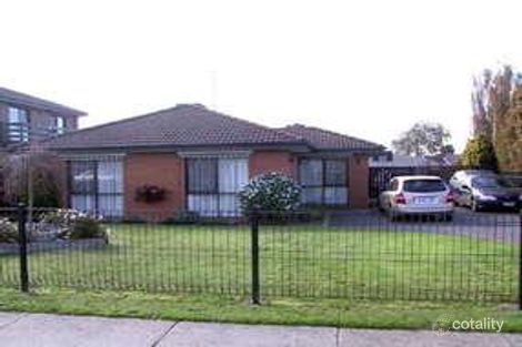 102 Racecourse Rd, Pakenham, VIC 3810