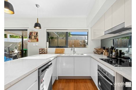 2/66 Walkers Way, Nundah, QLD 4012